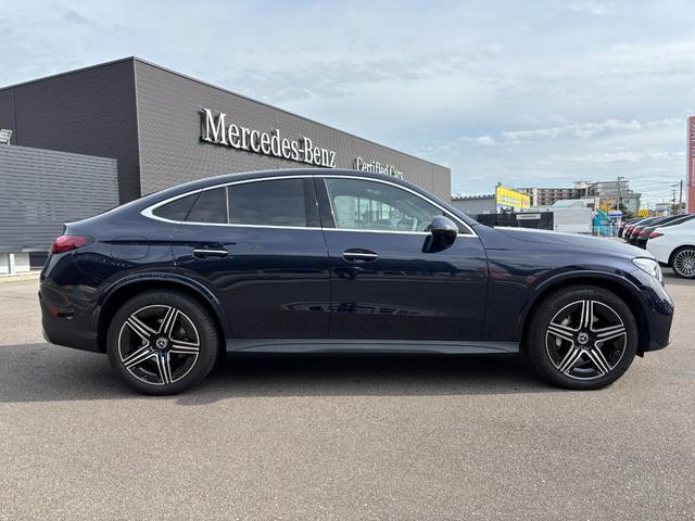 ＧＬＣ ＧＬＣ２２０ｄ　４ＭクペドライバズＰ＋ＡＭＧラインＰ　（ＩＳＧ搭載モデル）　ディーゼルターボ　４ＷＤ　ＭＰ２０２４０１　パノラミックスライディングルーフ（4枚目）