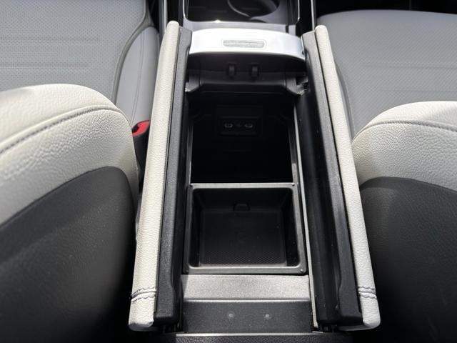 ＧＬＣ ＧＬＣ２２０ｄ　４ＭクペドライバズＰ＋ＡＭＧラインＰ　（ＩＳＧ搭載モデル）　ディーゼルターボ　４ＷＤ　ＭＰ２０２４０１　パノラミックスライディングルーフ（18枚目）