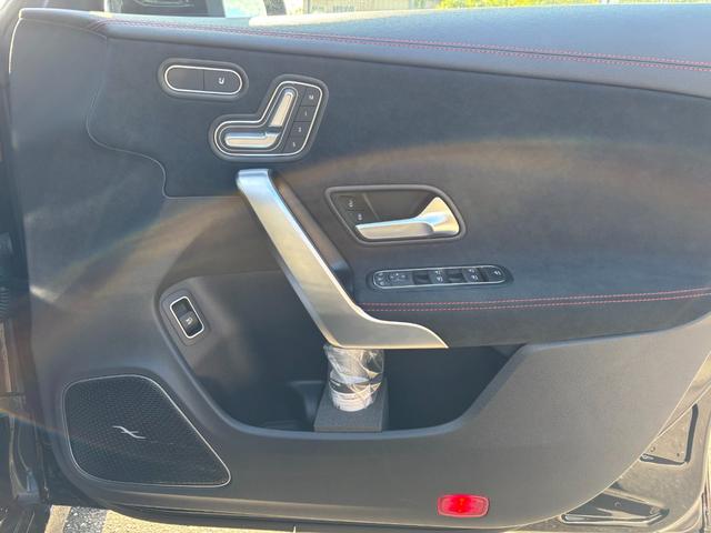 CLAクラス シューティングブレーク CLA200d シューティングブレークAMGラインP ディーゼルターボ MP202501 コンフォートパッケージ(12枚目)