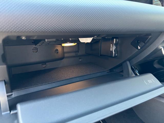 CLAクラス シューティングブレーク CLA200d シューティングブレークAMGラインP ディーゼルターボ MP202501 コンフォートパッケージ(24枚目)