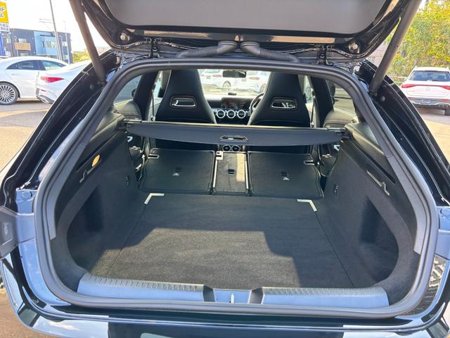 CLAクラス シューティングブレーク CLA200d シューティングブレークAMGラインP ディーゼルターボ MP202501 コンフォートパッケージ(35枚目)