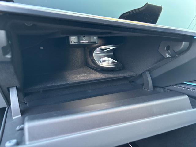 Ｅクラス Ｅ２００　アバンギャルド　ＡＭＧラインパッケージ　（ＩＳＧ搭載モデル）　ＭＰ２０２４０１　レザーエクスクルーシブパッケージ　デジタルインテリアパッケージ　アドバンスドパッケージ（27枚目）