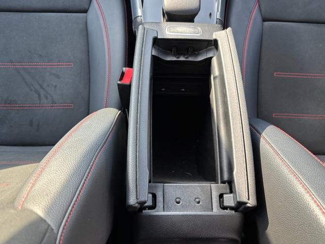 ＧＬＡクラス ＧＬＡ２００ｄ　４マチック　ＡＭＧライン　ディーゼルターボ　４ＷＤ　ナビゲーションパッケージ（31枚目）