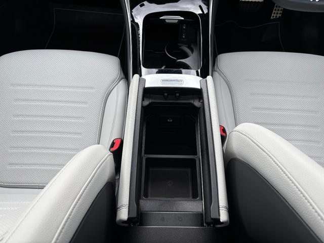 GLC GLC220d4マチッククーペAMGラインパッケージ (ISG) ディーゼルターボ 4WD MP202501 パノラミックスライディングルーフ(35枚目)