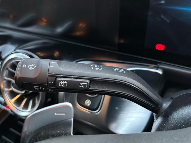 ＧＬＢ ＧＬＢ２００ｄ　４マチック　ＡＭＧライン　ディーゼルターボ　４ＷＤ　ナビゲーションパッケージ　デジタルルームミラー（12枚目）