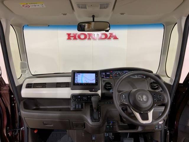 Ｌ・スロープ　ＨｏｎｄａＳＥＮＳＩＮＧＭナビＲカメラＥＴＣ左側電動ドア　４ＷＤ　福祉車両　シートヒーター　ＬＥＤヘッドライト　スマートキー　フルセグ　ＤＶＤ(12枚目)