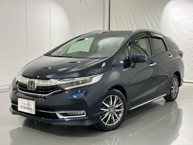 シャトル ハイブリッドＺホンダセンシング　いまコレ＋新品マットＭナビＲカメラＥＴＣＬＥＤ　衝突軽減Ｂ　ＬＥＤライト　Ｂカメラ　前席シートヒーター　イモビ　クルコン　ＤＶＤ　Ｓキー　地デジ　パワーウィンドウ　オートエアコン　パワーステアリング（10枚目）