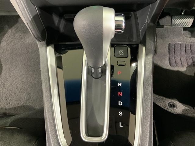シャトル Ｇ　ＭナビＲカメラＥＴＣスマートキーＬＥＤライト　ＬＥＤヘッドランプ　横滑り防止装置　オートエアコン　パワーステアリング　ＥＴＣ車載器　ＤＶＤ再生　ダブルエアバッグ　キーレス　アイドリングストップ　ＡＢＳ（20枚目）