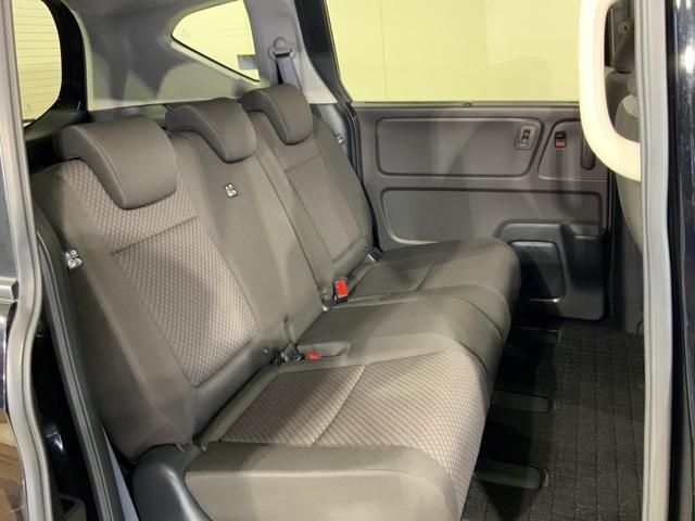 フリード＋ Ｇ・ホンダセンシング　ＭナビＲカメラ両側電動ドアＥＴＣスマートキー　衝突被害軽減　両側Ｐスライドドア　地デジテレビ　ＥＴＣ車載器　盗難防止装置　横滑り防止　ＤＶＤ　ＳＲＳ　アイドリングストップ　整備記録簿　シ－トヒ－タ－（23枚目）