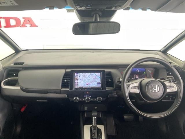 フィット ｅ：ＨＥＶホーム　純正８インチメモリーナビ　前後ブレーキサポート　盗難防止　クリアランスソナー　ＥＣＯモード　１オーナー　バックガイドモニター　ナビ＆ＴＶ　スマートキー　ＬＥＤヘッドライト　オートクルーズ　ＵＳＢ接続（13枚目）