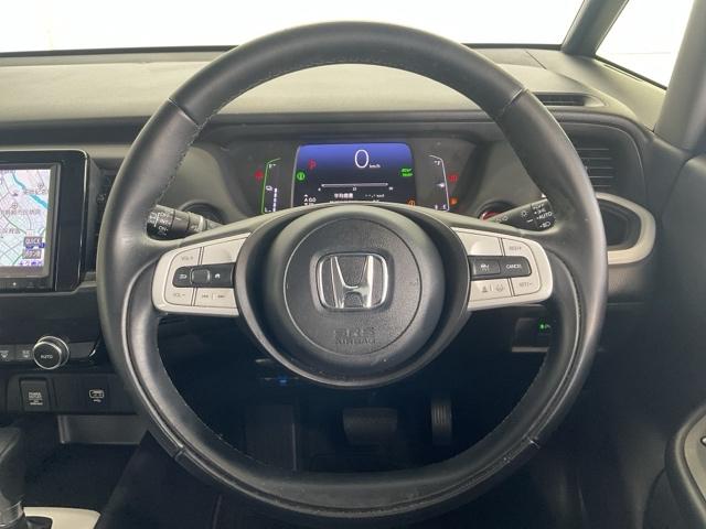 フィット ｅ：ＨＥＶホーム　純正８インチメモリーナビ　前後ブレーキサポート　盗難防止　クリアランスソナー　ＥＣＯモード　１オーナー　バックガイドモニター　ナビ＆ＴＶ　スマートキー　ＬＥＤヘッドライト　オートクルーズ　ＵＳＢ接続（30枚目）