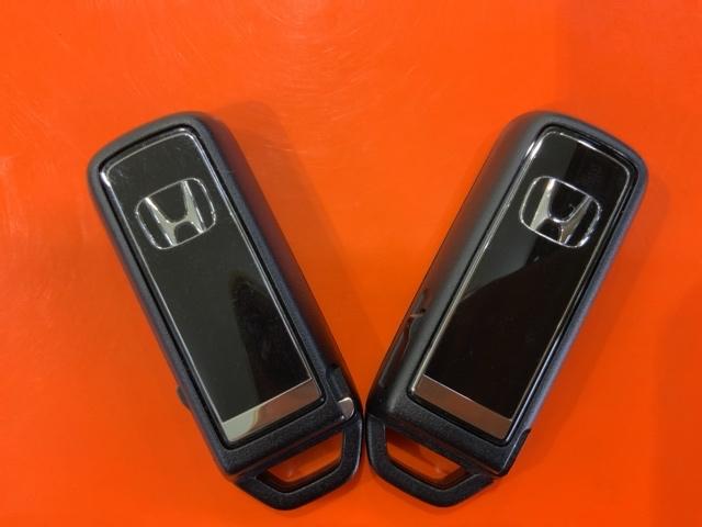 Ｎ－ＢＯＸカスタム Ｌ　ＨｏｎｄａＳＥＮＳＩＮＧＭナビＲカメラ前後ドラレコ　スマ－トキ－　ＡＣ　ナビＴＶ　キーレスエントリー　オートクルーズ　ドライブレコーダー　ＬＥＤ　コーナーセンサー　両側電動ドア　横滑防止装置　ＡＢＳ（8枚目）