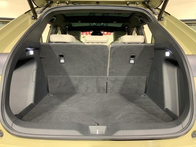 ヴェゼル ｅ：ＨＥＶＰＬａＹ　ＨｏｎｄａＳＥＮＳＩＮＧコネクトナビＲカメラ　衝突被害軽減ブレーキ　カーテンエアバッグ　盗難防止装置　アイドルストップ　Ｐセンサー　ＡＢＳ　ＥＳＣ　フルオートエアコン　リアカメラ　シートヒータ　ＥＴＣ（27枚目）