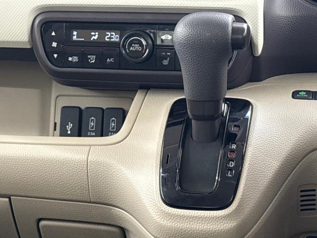 N-BOX G・Lホンダセンシング いまコレ+新品マット付MナビRカメラETC レーダブレーキ Sヒータ Aストップ ESC キーフリーシステム LEDライト バックM USB スマートキー クルコン 両席エアバック エアコン パワステ(16枚目)