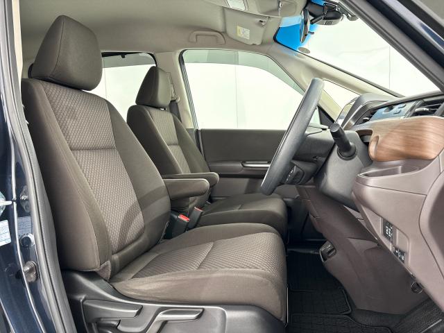 フリード Ｇ・ホンダセンシング　いまコレ＋新品マット付ＭナビＲカメラ両側電動ドア　Ｆセグ　追突被害軽減ブレーキ　ｉストップ　Ｗエアバッグ　パワーウィンドウ　アクティブクルーズコントロール　スマートキ　カラーバックモニター　ＶＳＡ（15枚目）