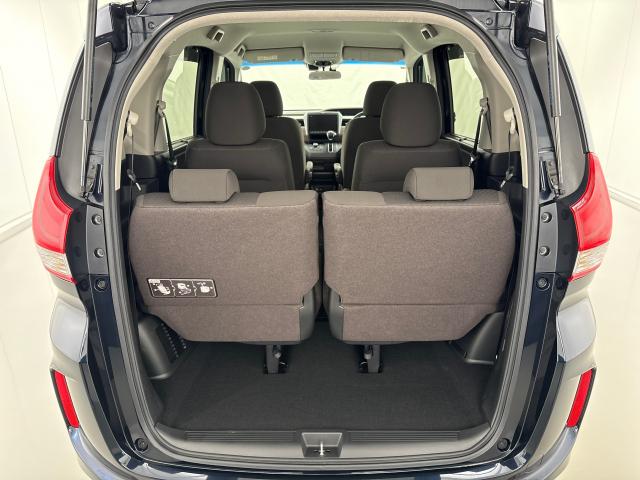 フリード Ｇ・ホンダセンシング　いまコレ＋新品マット付ＭナビＲカメラ両側電動ドア　Ｆセグ　追突被害軽減ブレーキ　ｉストップ　Ｗエアバッグ　パワーウィンドウ　アクティブクルーズコントロール　スマートキ　カラーバックモニター　ＶＳＡ（17枚目）