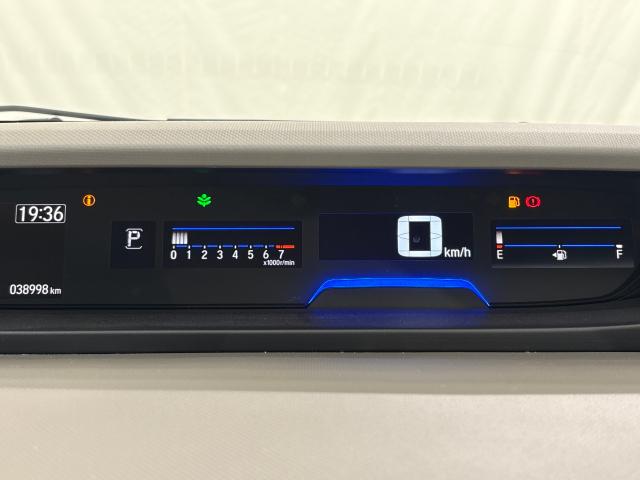 フリード Ｇ・ホンダセンシング　いまコレ＋新品マット付ＭナビＲカメラ両側電動ドア　Ｆセグ　追突被害軽減ブレーキ　ｉストップ　Ｗエアバッグ　パワーウィンドウ　アクティブクルーズコントロール　スマートキ　カラーバックモニター　ＶＳＡ（20枚目）