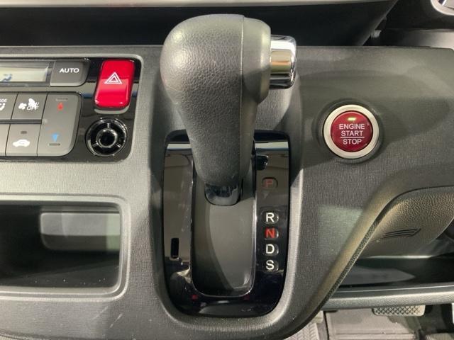 Ｎ－ＯＮＥ プレミアムツアラー・ローダウン　ＭナビＲカメラＥＴＣスマートキーＨＩＤライト　スマ－トキ－　ナビＴＶ　地デジＴＶ　横滑り防止機能　ターボモデル　ＡＡＣ　ＤＶＤ　ＡＢＳ　整備記録簿　オートクルーズコントロール　ＷＳＲＳ　エアバッグ（26枚目）