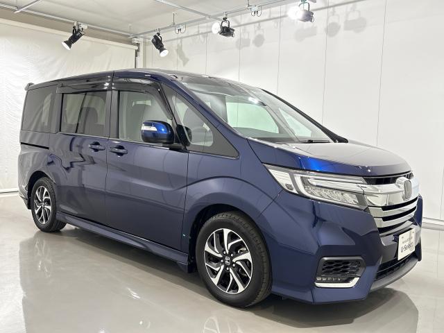 ステップワゴンスパーダ スパーダホンダセンシング　ＭナビＲカメラＥＴＣ前後ドラレコ両側電動ドア　盗難防止　助手席エアバッグ　Ｗパワスラ　記録簿有　地デジ　ＬＥＤライト　横滑り防止システム　オートエアコン　リアカメラ　ドライブレコーダー装着車　ＵＳＢ（9枚目）