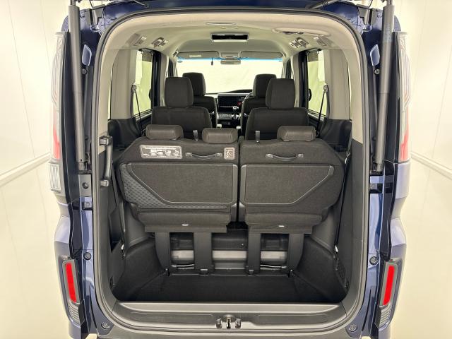 ステップワゴンスパーダ スパーダホンダセンシング　ＭナビＲカメラＥＴＣ前後ドラレコ両側電動ドア　盗難防止　助手席エアバッグ　Ｗパワスラ　記録簿有　地デジ　ＬＥＤライト　横滑り防止システム　オートエアコン　リアカメラ　ドライブレコーダー装着車　ＵＳＢ（15枚目）