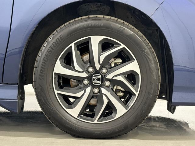 ステップワゴンスパーダ スパーダホンダセンシング　ＭナビＲカメラＥＴＣ前後ドラレコ両側電動ドア　盗難防止　助手席エアバッグ　Ｗパワスラ　記録簿有　地デジ　ＬＥＤライト　横滑り防止システム　オートエアコン　リアカメラ　ドライブレコーダー装着車　ＵＳＢ（21枚目）