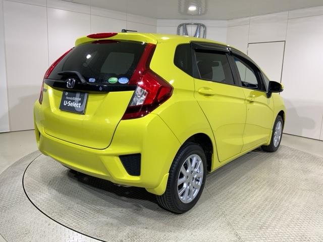 フィット 13G・Fパッケージ 低速域衝突軽減ブレーキ4WDMナビRカメラLED サイドエアバック エコアイドル キーレスエントリー シティブレーキアクティブシステム スマートキーシステム LEDヘッド 横滑り防止 パワーウィンドウ(13枚目)