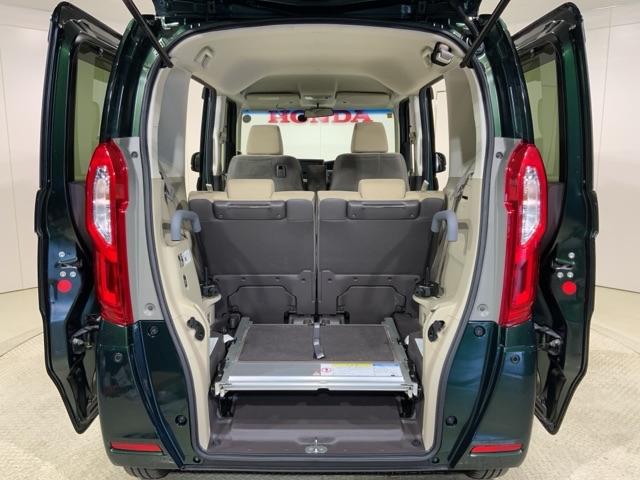 Ｎ－ＢＯＸ Ｇ・スロープホンダセンシング　ＭナビＲカメラＥＴＣ左側電動ドアスマートキー　横滑り防止　ＥＴＣ車載器　ＬＥＤヘッドライト　クルーズコントロール　ＡＢＳ　フルセグ　アイドリングストップ　キーレス　衝突軽減ブレーキ　オートエアコン（29枚目）