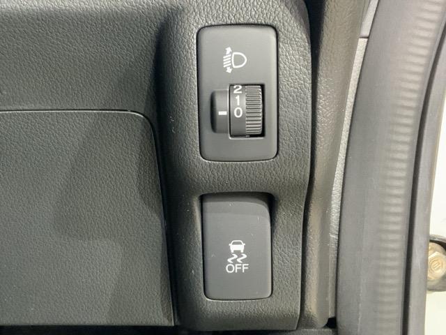 Ｎ－ＢＯＸ Ｇ・Ｌパッケージ　社外ナビＲカメラスマートキーＥＴＣ左側電動ドア　両側スライド　ナビＴＶ　地デジＴＶ　アイスト　Ｓキー　Ｗエアバック　パワーウインド　セキュリティアラーム　４ＷＤ　ＡＡＣ　ＤＶＤ再生可　ＡＢＳ　ＰＳ（32枚目）