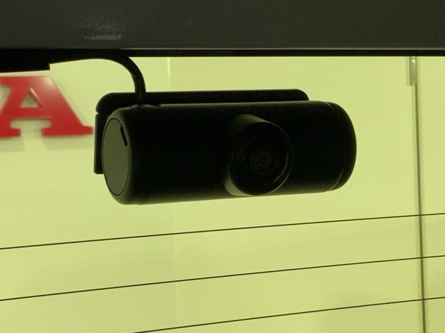 N-BOXカスタム ターボ HondaSENSINGMナビRカメラETCドラレコ イモビライザー 衝突被害軽減 キーフリー Pセンサー ESC パワステ DVD再生 両席エアバック サイドエアバッグ ターボ車 USB接続 Bカメ(4枚目)