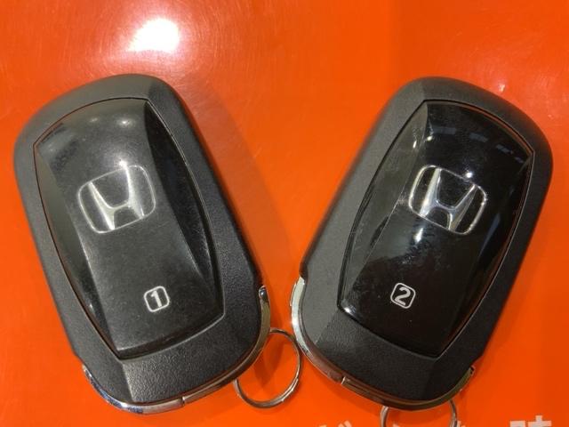 N-BOXカスタム ターボ HondaSENSINGMナビRカメラETCドラレコ イモビライザー 衝突被害軽減 キーフリー Pセンサー ESC パワステ DVD再生 両席エアバック サイドエアバッグ ターボ車 USB接続 Bカメ(6枚目)