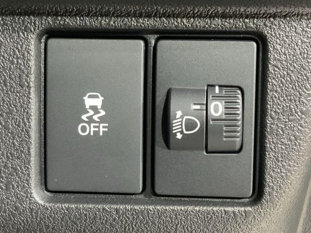 N-BOXカスタム ターボ HondaSENSINGMナビRカメラETCドラレコ イモビライザー 衝突被害軽減 キーフリー Pセンサー ESC パワステ DVD再生 両席エアバック サイドエアバッグ ターボ車 USB接続 Bカメ(32枚目)