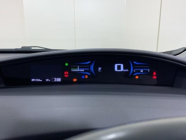 視認性の高いメーター回り。いろいろな情報も表示されます。