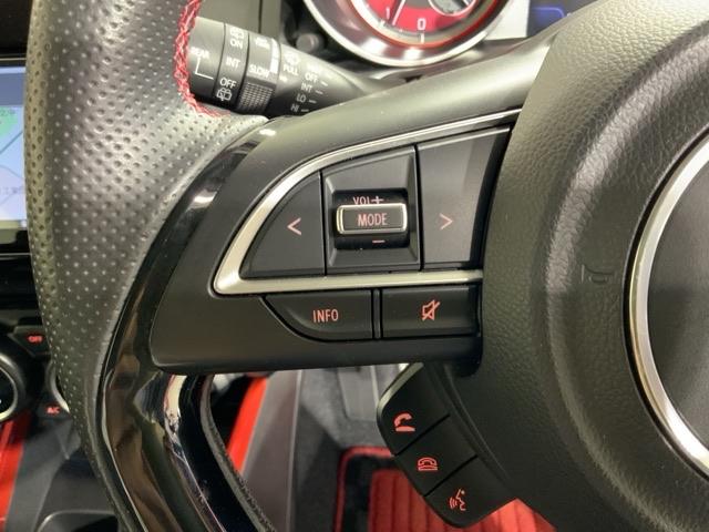 ステアリングでオーディオソース・音量調整もできます