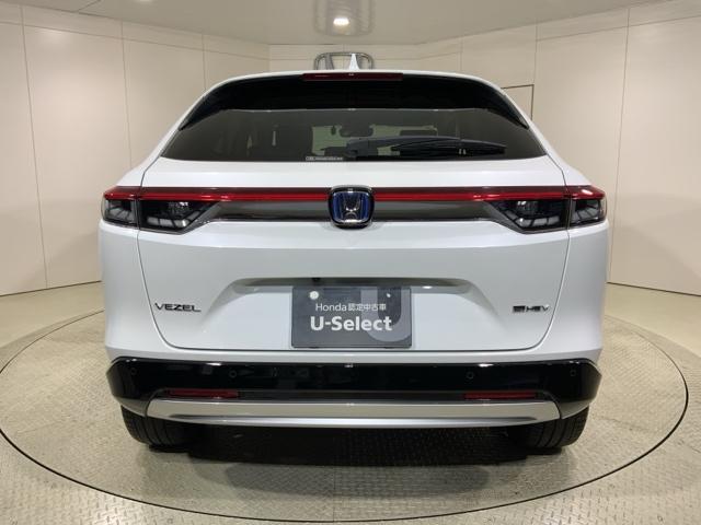 ヴェゼル ｅ：ＨＥＶＺ　ＨｏｎｄａＳＥＮＳＩＮＧコネクトナビＲカメラＥＴＣ　盗難防止装置　ドラレコ付き　記録簿　フルセグテレビ　スマ－トキ－　ＥＴＣ車載器　アクティブクルーズ　Ｐセンサー　サイドエアバッグ　ナビＴＶ　４ＷＤ車（15枚目）