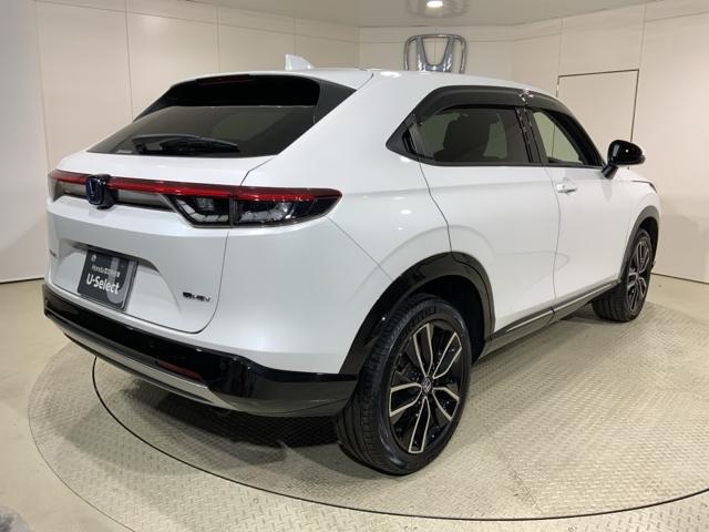 ヴェゼル ｅ：ＨＥＶＺ　ＨｏｎｄａＳＥＮＳＩＮＧコネクトナビＲカメラＥＴＣ　盗難防止装置　ドラレコ付き　記録簿　フルセグテレビ　スマ－トキ－　ＥＴＣ車載器　アクティブクルーズ　Ｐセンサー　サイドエアバッグ　ナビＴＶ　４ＷＤ車（16枚目）