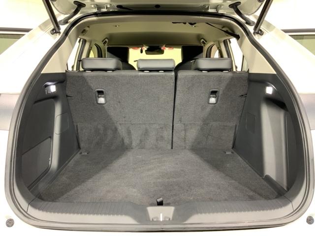 ヴェゼル ｅ：ＨＥＶＺ　ＨｏｎｄａＳＥＮＳＩＮＧコネクトナビＲカメラＥＴＣ　盗難防止装置　ドラレコ付き　記録簿　フルセグテレビ　スマ－トキ－　ＥＴＣ車載器　アクティブクルーズ　Ｐセンサー　サイドエアバッグ　ナビＴＶ　４ＷＤ車（30枚目）