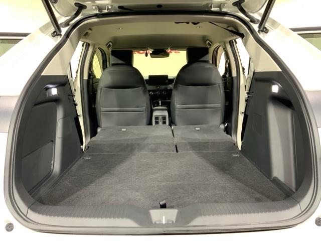 ヴェゼル ｅ：ＨＥＶＺ　ＨｏｎｄａＳＥＮＳＩＮＧコネクトナビＲカメラＥＴＣ　盗難防止装置　ドラレコ付き　記録簿　フルセグテレビ　スマ－トキ－　ＥＴＣ車載器　アクティブクルーズ　Ｐセンサー　サイドエアバッグ　ナビＴＶ　４ＷＤ車（31枚目）