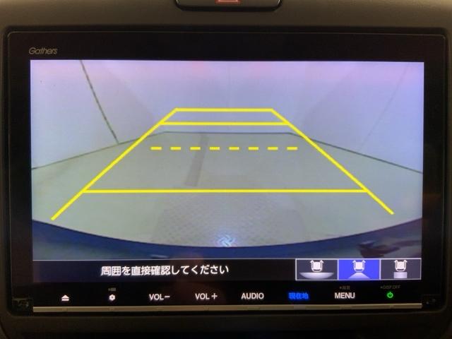 フリード＋ハイブリッド ハイブリッドＥＸ　いまコレ＋新品マット付ＨｏｎｄａＳＥＮＳＩＮＧＭナビ　盗難防止システム　衝突軽減システム　オートクルーズコントロール　地デジフルセグ　キーレス　ＵＳＢ接続　スマートキ　バックカメラ　シートＨ　ＡＢＳ（35枚目）