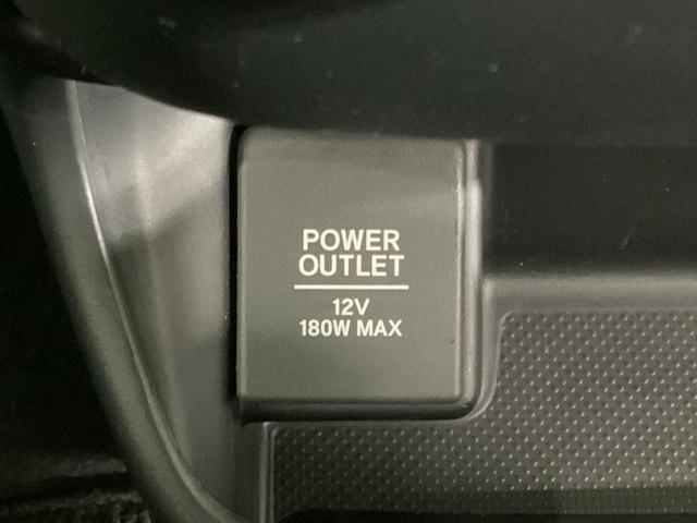 フリード＋ハイブリッド ハイブリッドＥＸ　いまコレ＋新品マット付ＨｏｎｄａＳＥＮＳＩＮＧＭナビ　盗難防止システム　衝突軽減システム　オートクルーズコントロール　地デジフルセグ　キーレス　ＵＳＢ接続　スマートキ　バックカメラ　シートＨ　ＡＢＳ（39枚目）