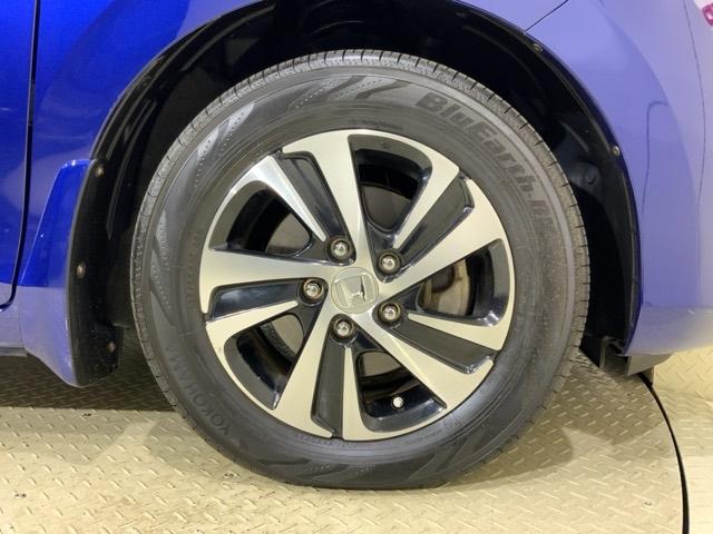 フリード＋ハイブリッド ハイブリッドＥＸ　いまコレ＋新品マット付ＨｏｎｄａＳＥＮＳＩＮＧＭナビ　盗難防止システム　衝突軽減システム　オートクルーズコントロール　地デジフルセグ　キーレス　ＵＳＢ接続　スマートキ　バックカメラ　シートＨ　ＡＢＳ（45枚目）