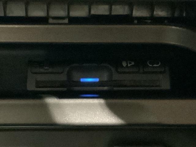 ＣＲ－Ｚ α　ＭナビＲカメラＥＴＣスマートキーＨＩＤライト　エアバッグ　地デジＴＶ　パワステ　スマキー　アイドリングストップ　キーレス　ドライブレコーダー　横滑防止　ナビＴＶ　盗難防止装置　助手席エアバッグ　ＡＢＳ（5枚目）