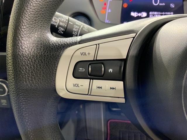 フィット ホーム　いまコレ＋新品マット付ＨｏｎｄａＳＥＮＳＩＮＧＲカメラ　衝突軽減ブレーキ　リアカメ　ＬＥＤライト　クリアランスソナー　記録簿付　エアバッグ　ｉストップ　スマ－トキ－　盗難防止装置　Ｗエアバック　ＶＳＡ（37枚目）