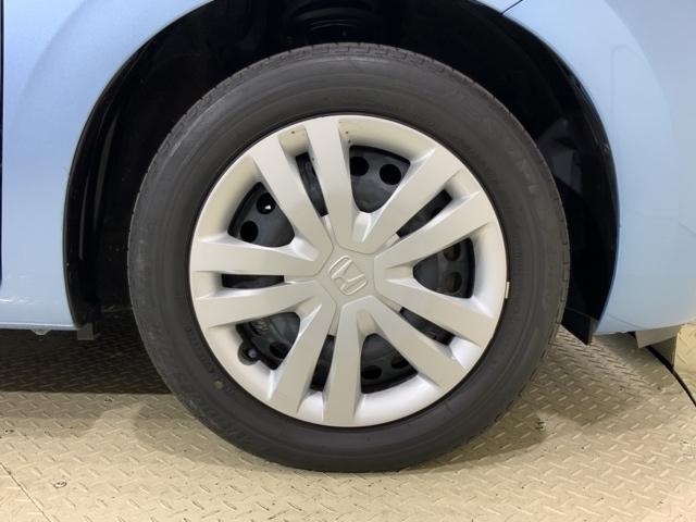 フィット ホーム　いまコレ＋新品マット付ＨｏｎｄａＳＥＮＳＩＮＧＲカメラ　衝突軽減ブレーキ　リアカメ　ＬＥＤライト　クリアランスソナー　記録簿付　エアバッグ　ｉストップ　スマ－トキ－　盗難防止装置　Ｗエアバック　ＶＳＡ（40枚目）