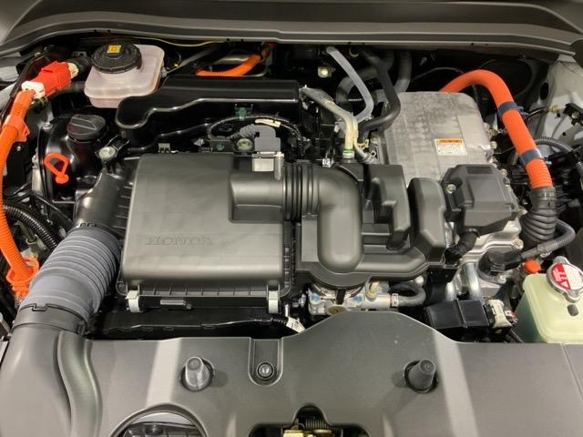 ヴェゼル ｅ：ＨＥＶＰＬａＹ　当社デモカーアップＨｏｎｄａＳＥＮＳＩＮＧＭナビ　衝突被害軽減ブレーキ　カーテンエアバッグ　盗難防止装置　アイドルストップ　Ｐセンサー　ＡＢＳ　ＥＳＣ　フルオートエアコン　リアカメラ　シートヒータ（43枚目）