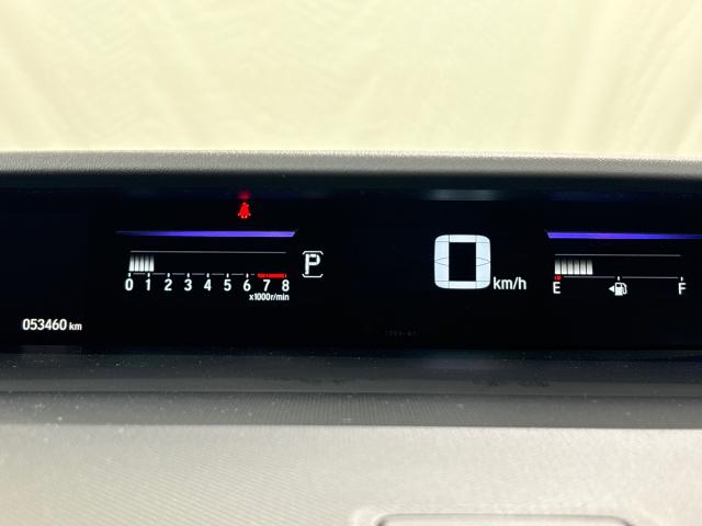 ステップワゴンスパーダ スパーダアドバンスパッケージβ　いまコレ＋新品マット付ＨｏｎｄａＳＥＮＳＩＮＧＭナビ　ＵＳＢ　Ｗエアコン　ＤＶＤ　ＡＡＣ　衝突軽減装置　セキュリティアラーム　クルコン　地デジＴＶ　ナビＴＶ　アイスト　ＬＥＤライト　キーレスキー　ＰＳ（19枚目）