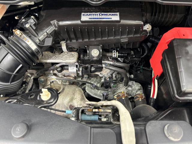 ステップワゴンスパーダ スパーダアドバンスパッケージβ　いまコレ＋新品マット付ＨｏｎｄａＳＥＮＳＩＮＧＭナビ　ＵＳＢ　Ｗエアコン　ＤＶＤ　ＡＡＣ　衝突軽減装置　セキュリティアラーム　クルコン　地デジＴＶ　ナビＴＶ　アイスト　ＬＥＤライト　キーレスキー　ＰＳ（21枚目）