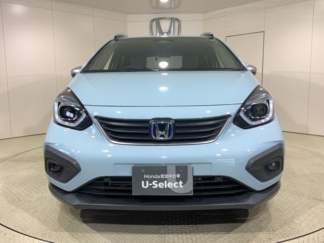 フィット ｅ：ＨＥＶクロスター　ＨｏｎｄａＳＥＮＳＩＮＧコネクトナビＲカメラＬＥＤ　衝突回避システム　フルオートエアコン　前後センサー　ＬＥＤランプ　エアバッグ　サイドエアバック　地デジ　オートクルーズコントロール　ＶＳＡ　ＥＴＣ（18枚目）