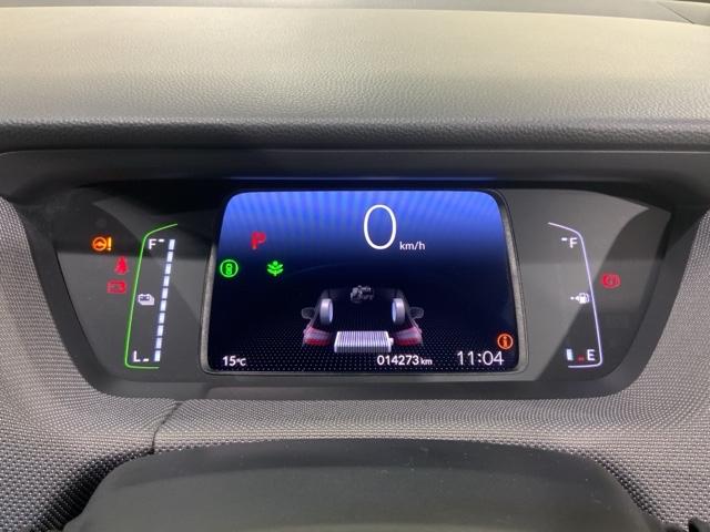フィット ｅ：ＨＥＶクロスター　ＨｏｎｄａＳＥＮＳＩＮＧコネクトナビＲカメラＬＥＤ　衝突回避システム　フルオートエアコン　前後センサー　ＬＥＤランプ　エアバッグ　サイドエアバック　地デジ　オートクルーズコントロール　ＶＳＡ　ＥＴＣ（23枚目）