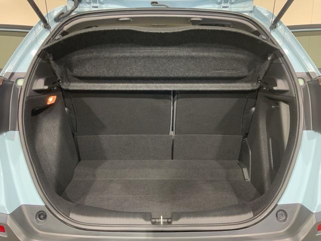 フィット ｅ：ＨＥＶクロスター　ＨｏｎｄａＳＥＮＳＩＮＧコネクトナビＲカメラＬＥＤ　衝突回避システム　フルオートエアコン　前後センサー　ＬＥＤランプ　エアバッグ　サイドエアバック　地デジ　オートクルーズコントロール　ＶＳＡ　ＥＴＣ（28枚目）