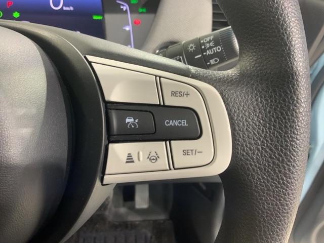 フィット ｅ：ＨＥＶクロスター　ＨｏｎｄａＳＥＮＳＩＮＧコネクトナビＲカメラＬＥＤ　衝突回避システム　フルオートエアコン　前後センサー　ＬＥＤランプ　エアバッグ　サイドエアバック　地デジ　オートクルーズコントロール　ＶＳＡ　ＥＴＣ（42枚目）